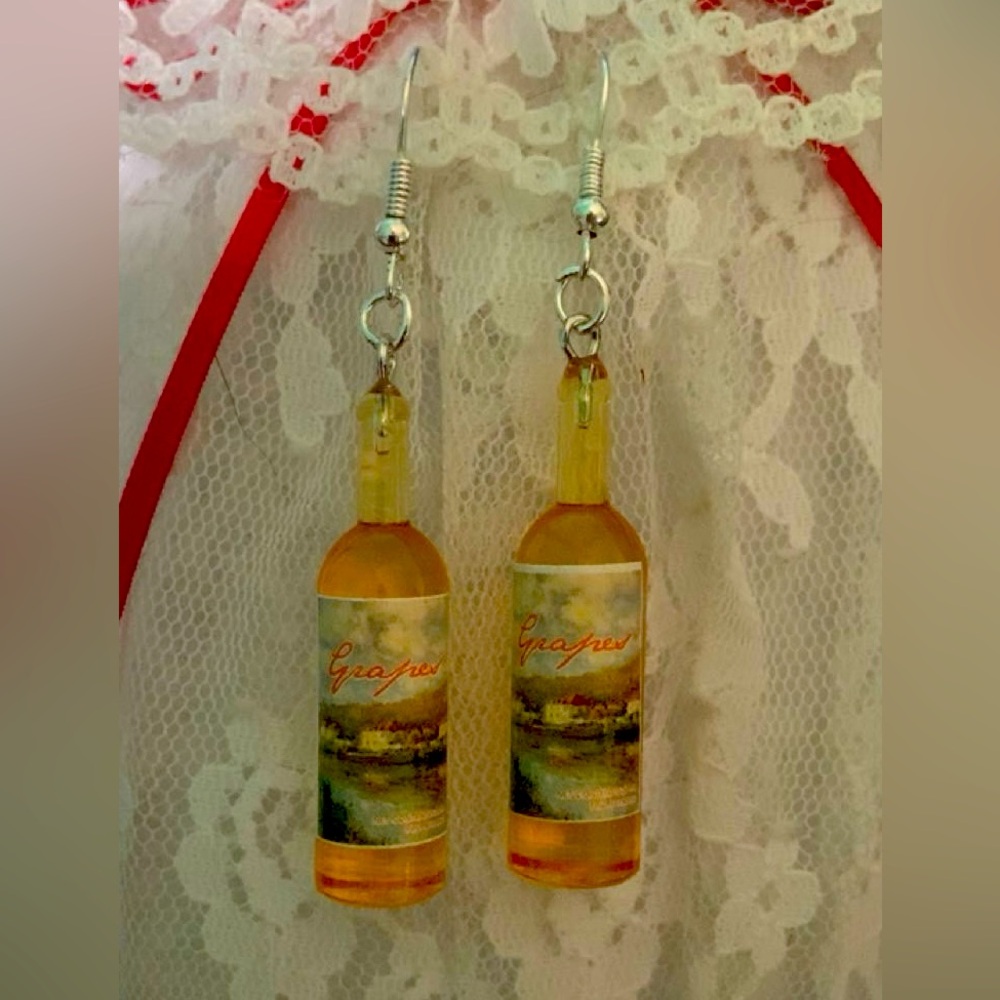 !!HANDMADE WINE BOTTLE EARRINGS!!